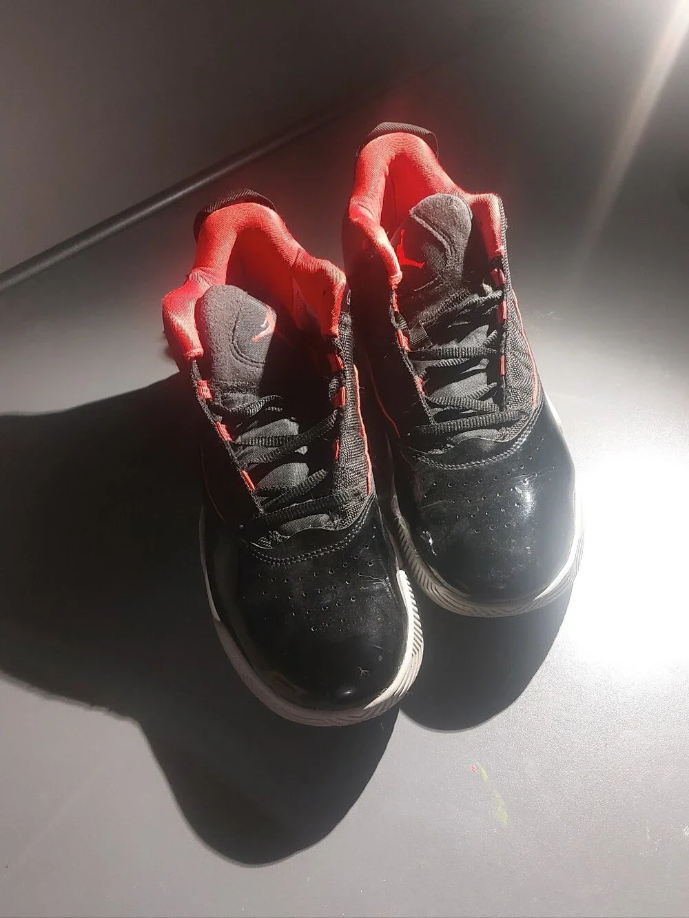 Nike black red
